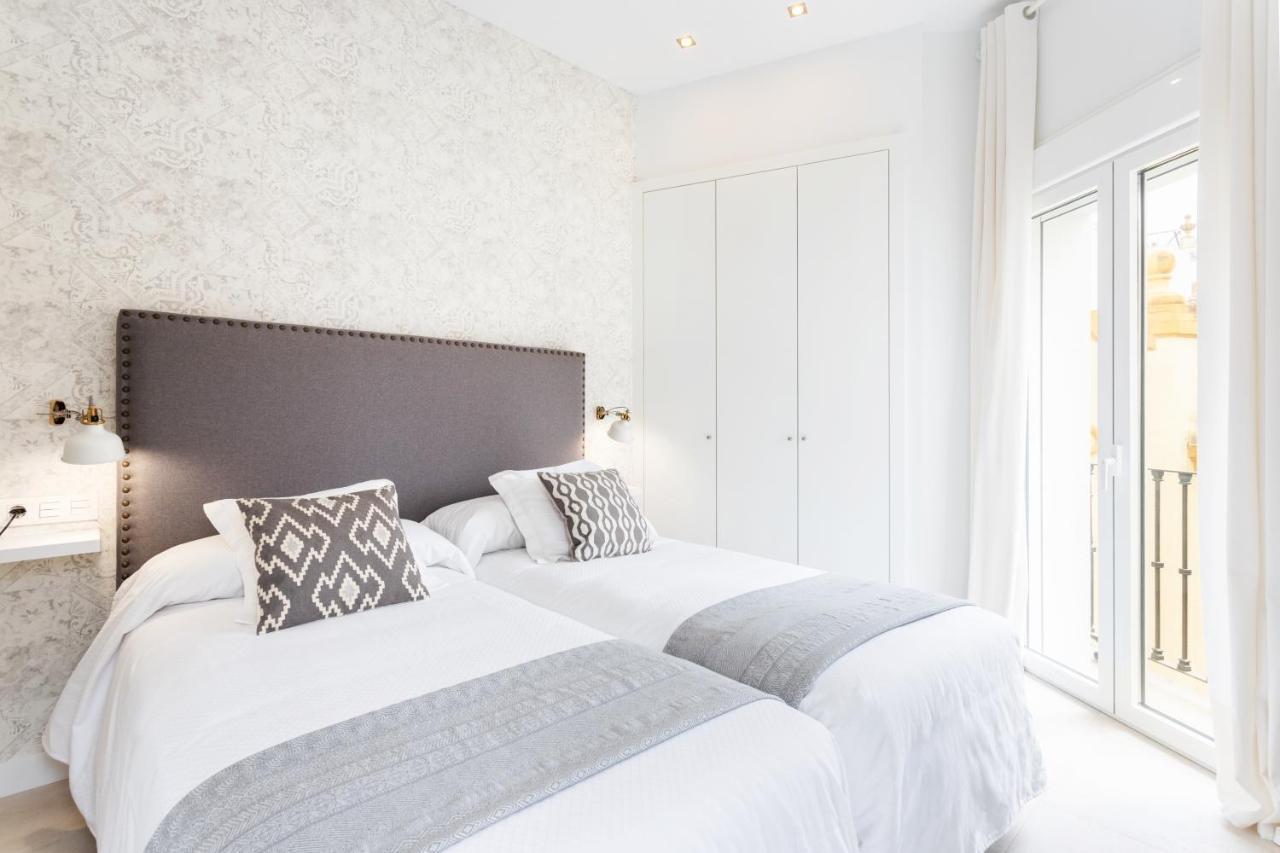 Genteel Home Mateos Gago Sevilla Bagian luar foto